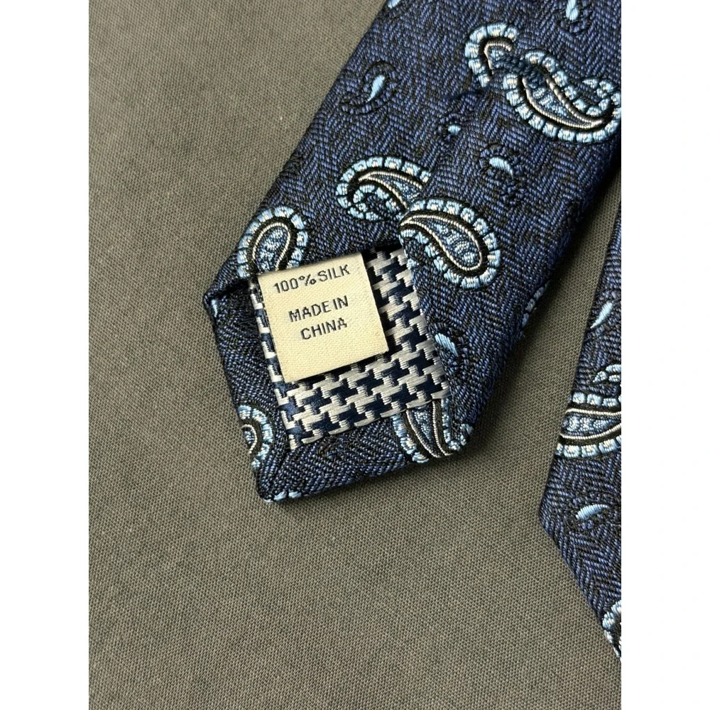 Jos A Bank 1905 Necktie Mens OS Navy Blue Excellent Silk Paisley Herringbone Tie